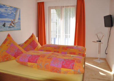 Schlafzimmer 103